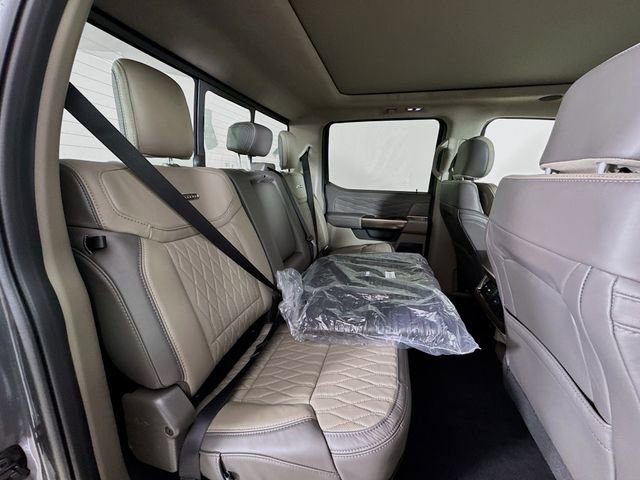 New 2026 Ford F450 Platinum w/ Platinum Plus Package image 29