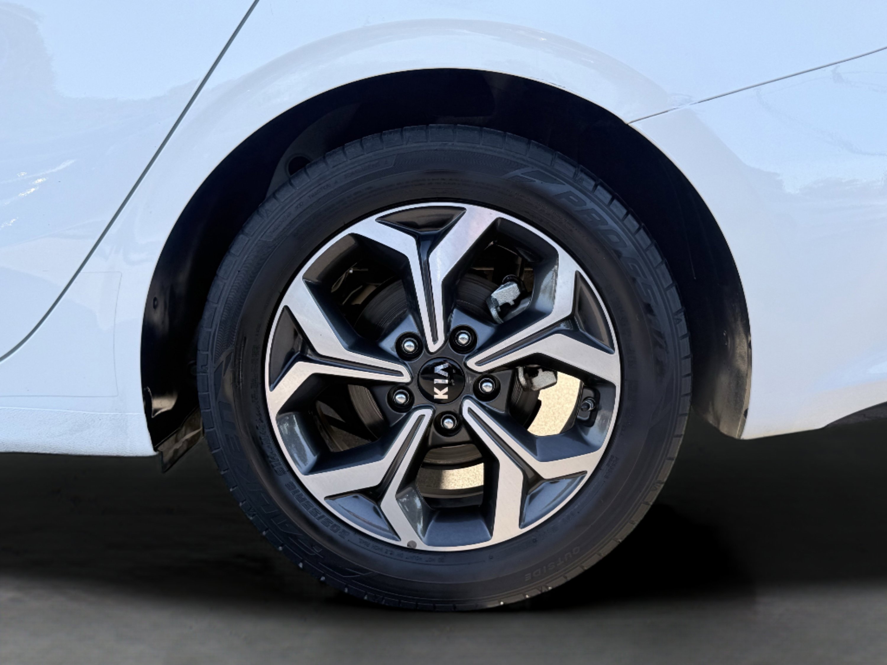 Used 2020 Kia Forte LXS image 65