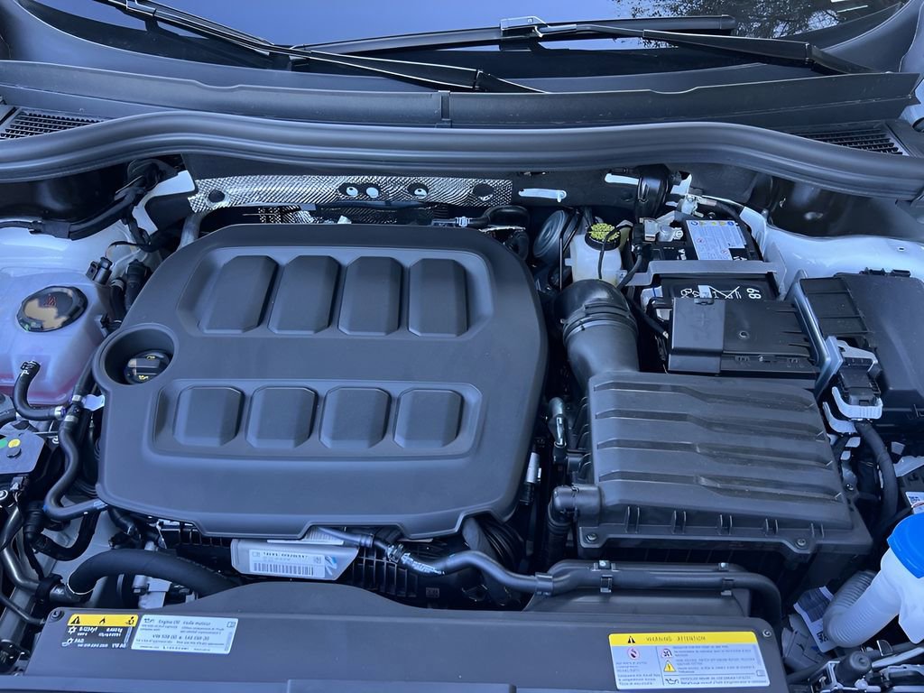 New 2026 Volkswagen Tiguan SE R-Line image 26