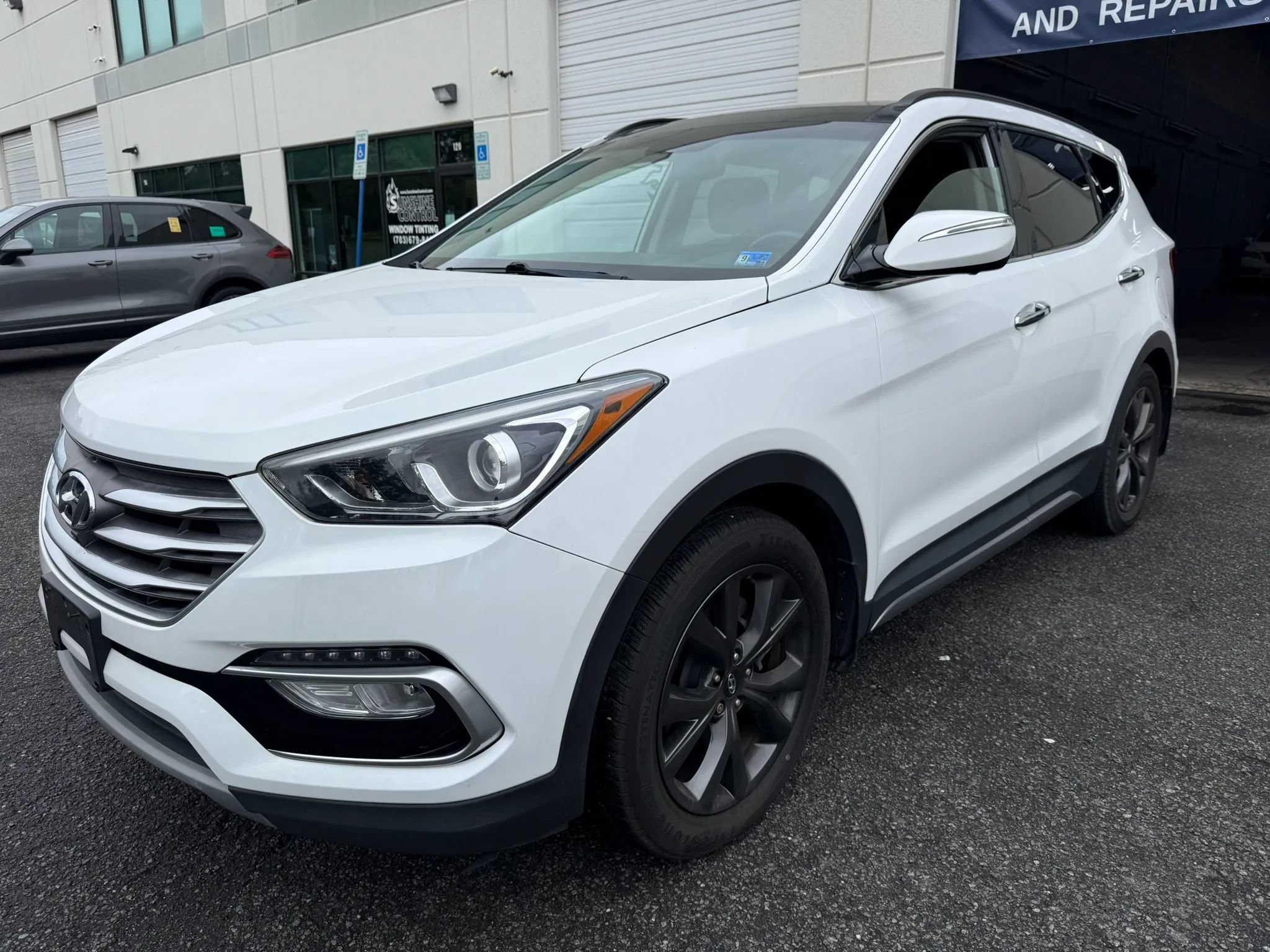 Used 2018 Hyundai Santa Fe Sport FWD image 5