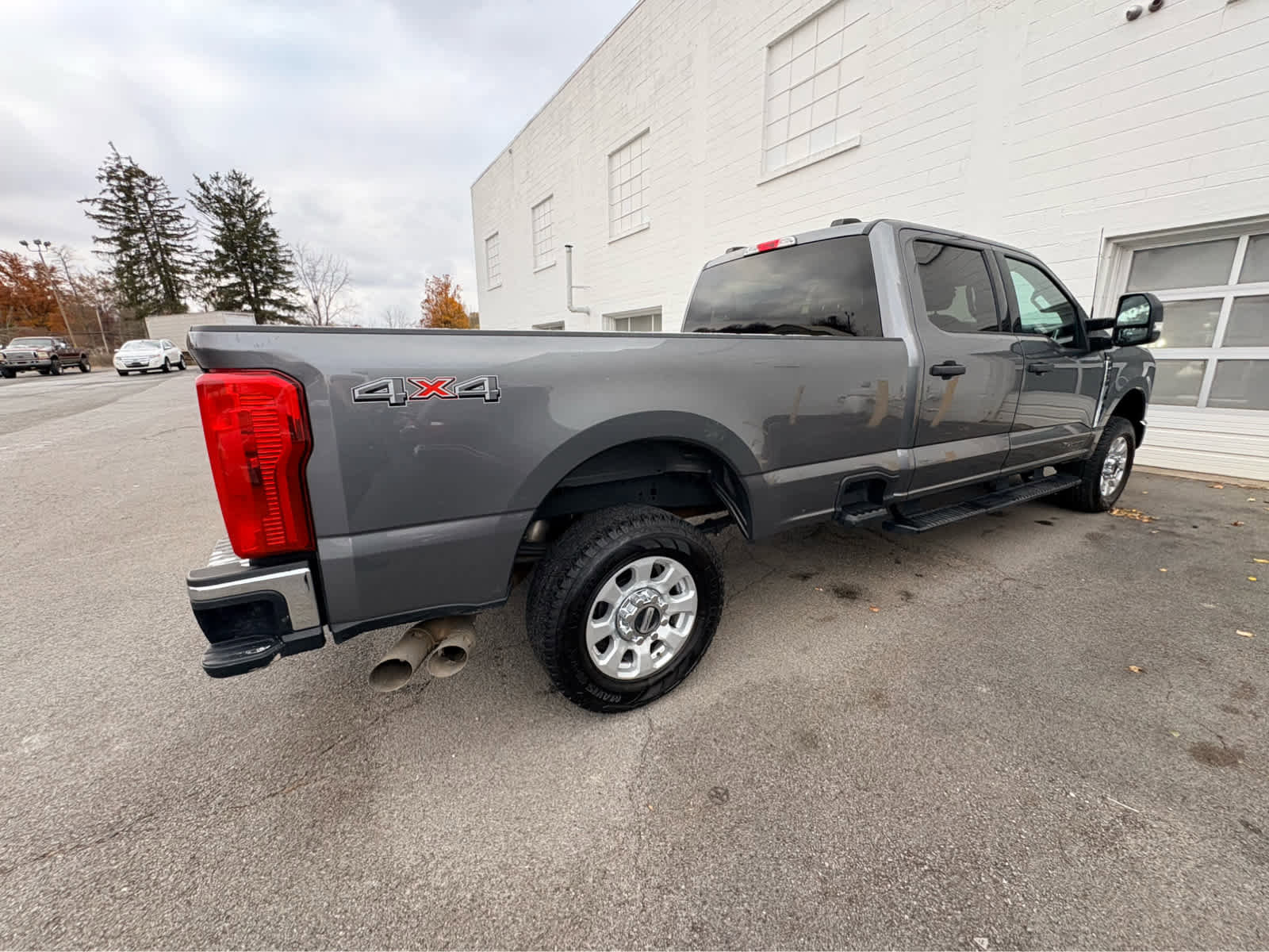 Used 2024 Ford F250 XLT image 2
