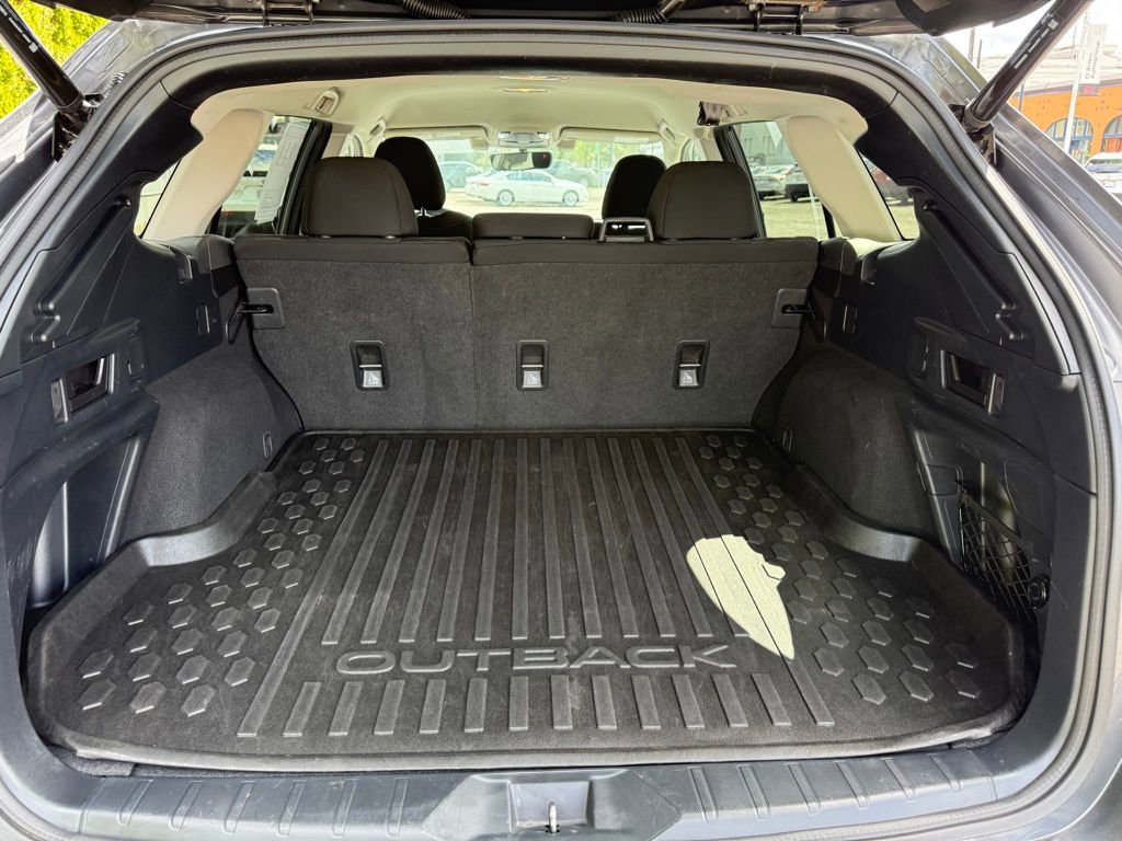 Used 2020 Subaru Outback Premium AWD/4WD image 9
