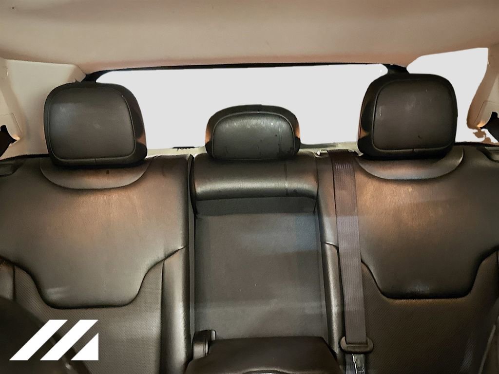 Used 2021 Jeep Compass Limited image 30