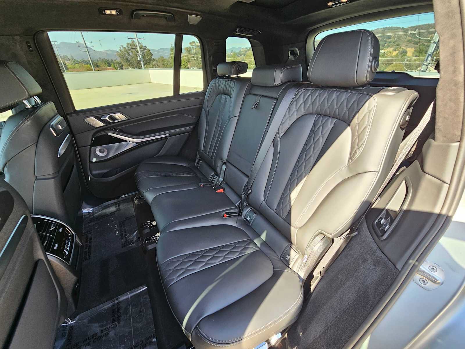 Used 2026 BMW X7 M60i AWD/4WD image 19