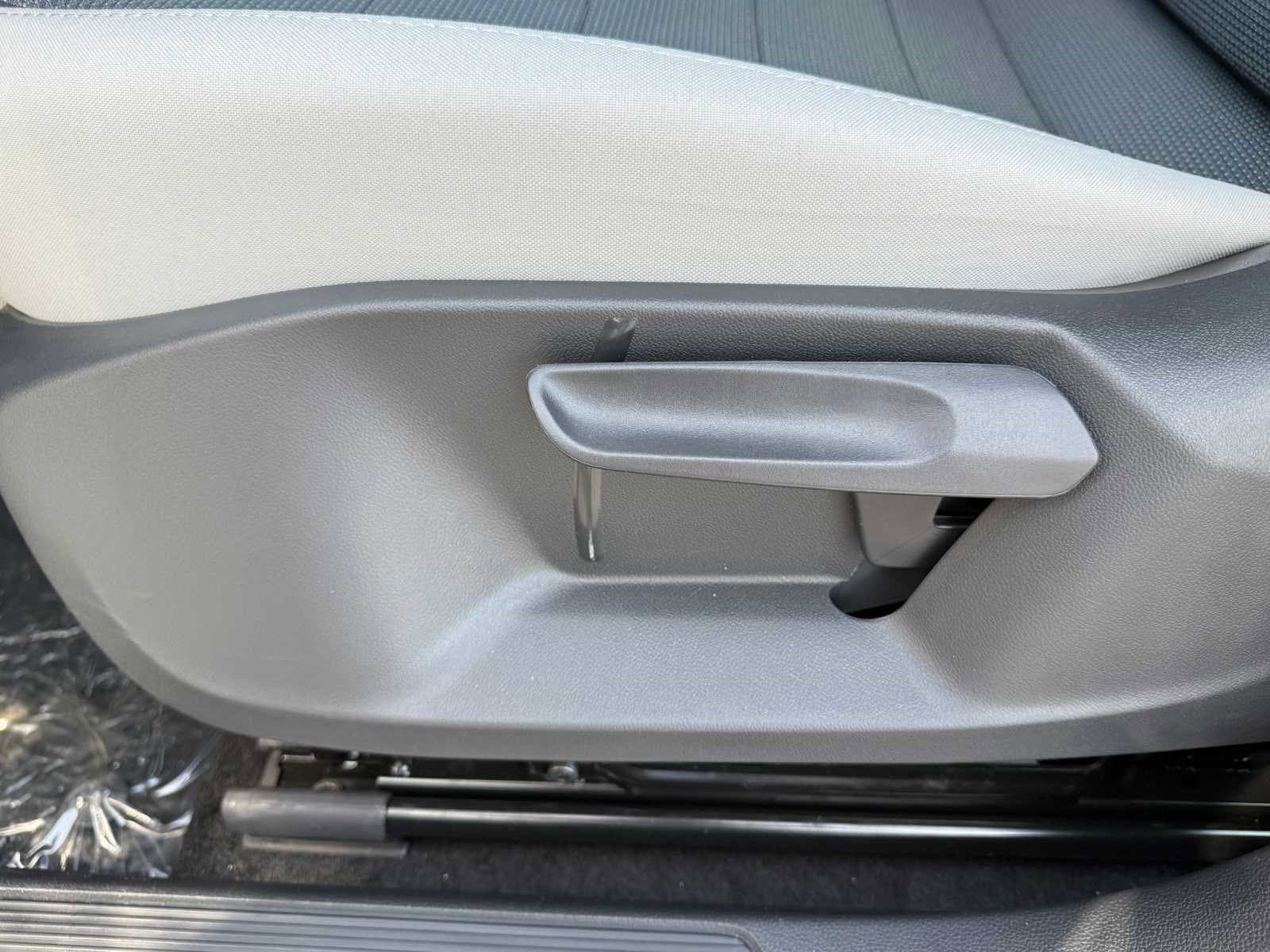 New 2026 Volkswagen Taos S FWD image 9