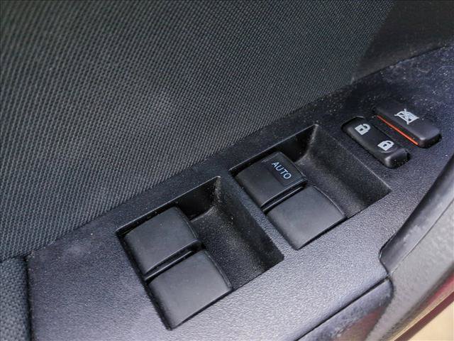 Used 2016 Toyota Corolla LE FWD image 12