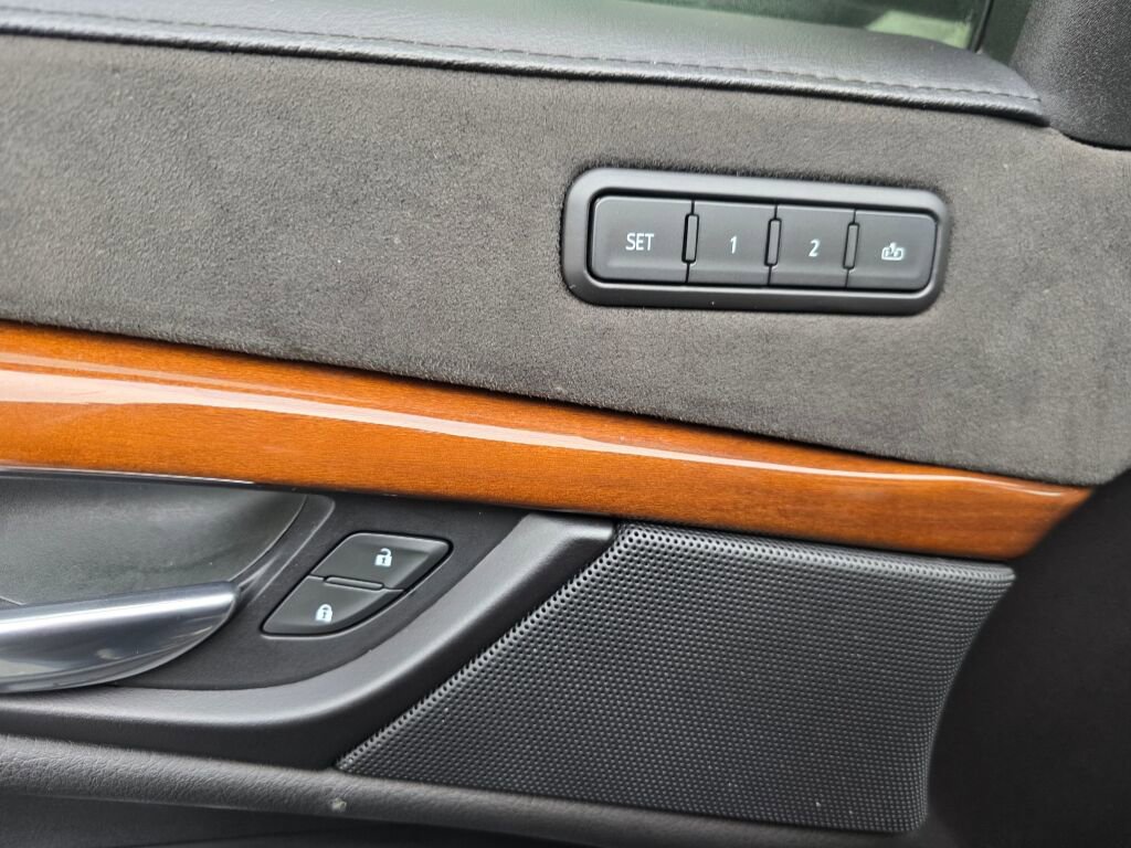 Used 2019 Cadillac Escalade Luxury image 27