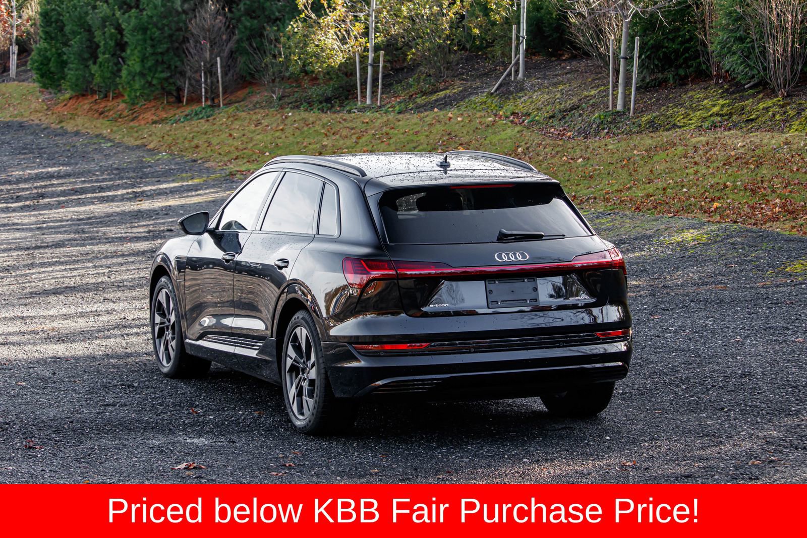 Used 2021 Audi e-tron Premium w/ Convenience Plus Package image 6