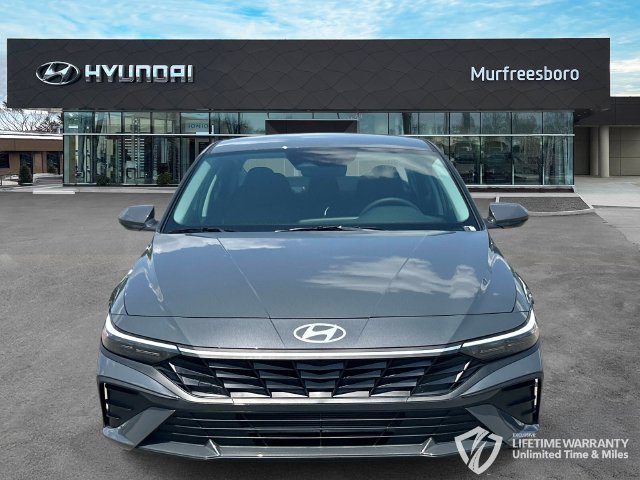 New 2026 Hyundai Elantra SE FWD image 2
