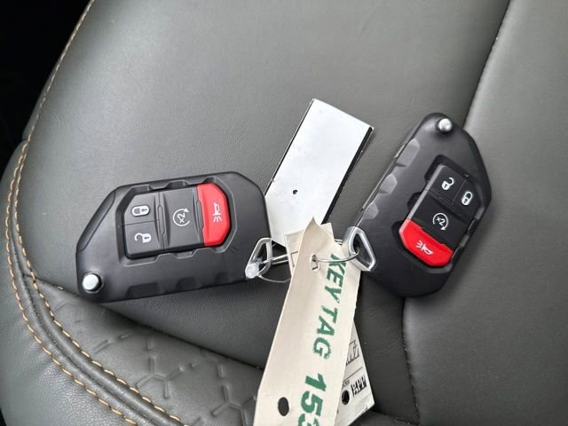 Used 2024 Jeep Wrangler High Altitude image 28