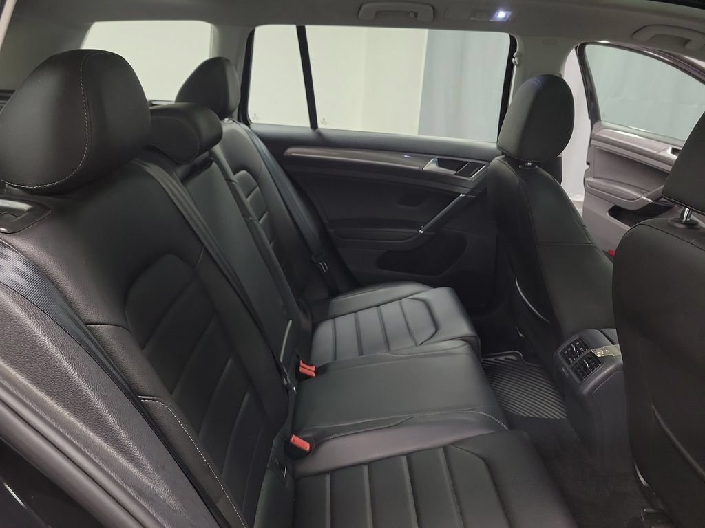 Used 2017 Volkswagen Golf Alltrack SEL AWD/4WD image 28