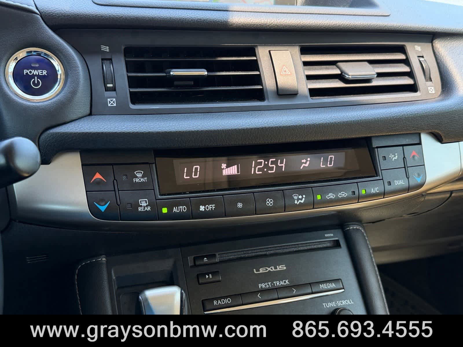 Used 2015 Lexus CT 200h w/ Navigation Package FWD image 28
