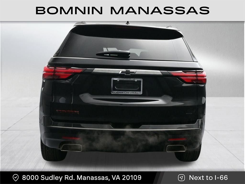 Used 2023 Chevrolet Traverse Premier w/ Redline Edition image 4