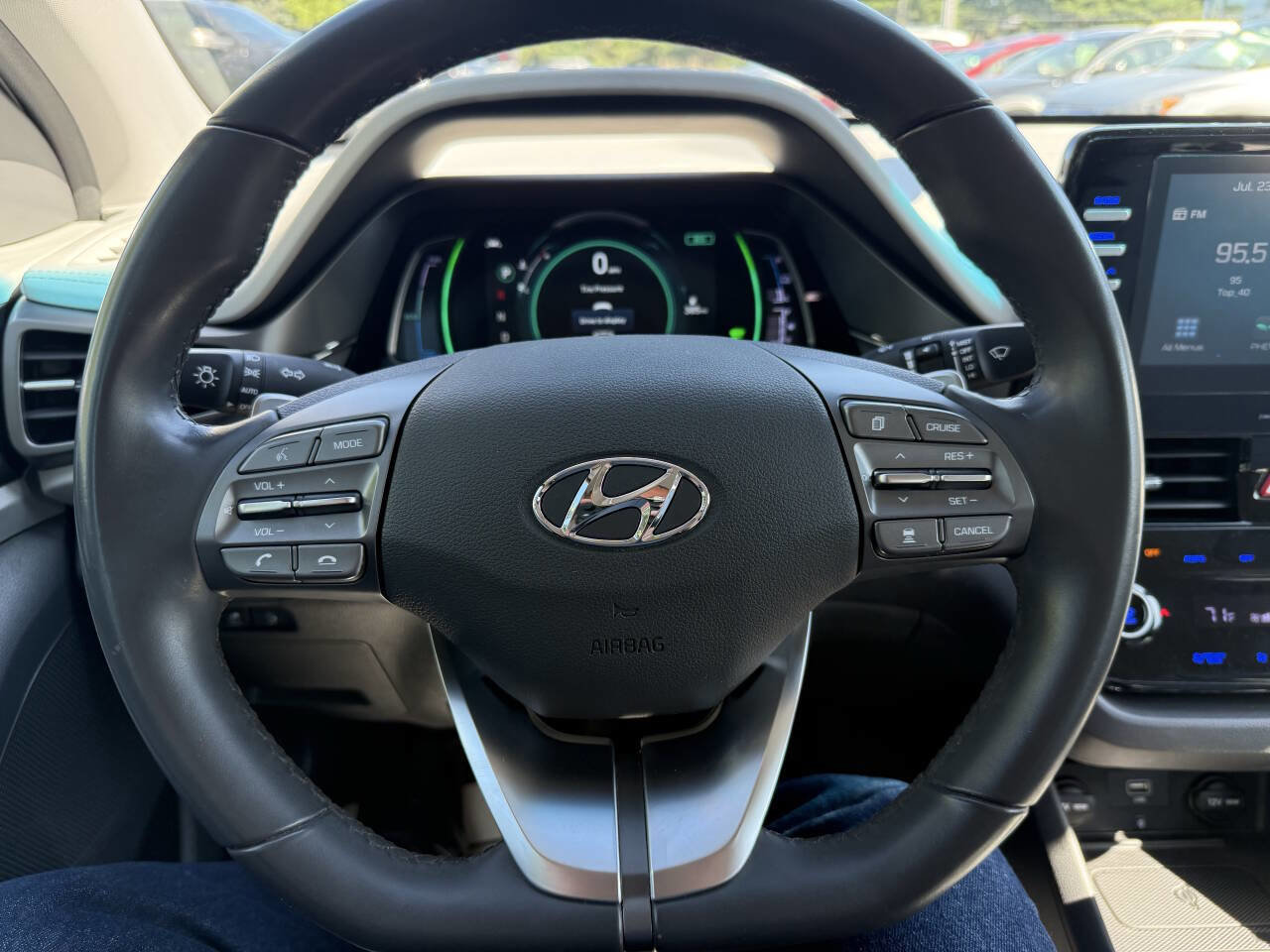 Used 2020 Hyundai Ioniq SEL image 25