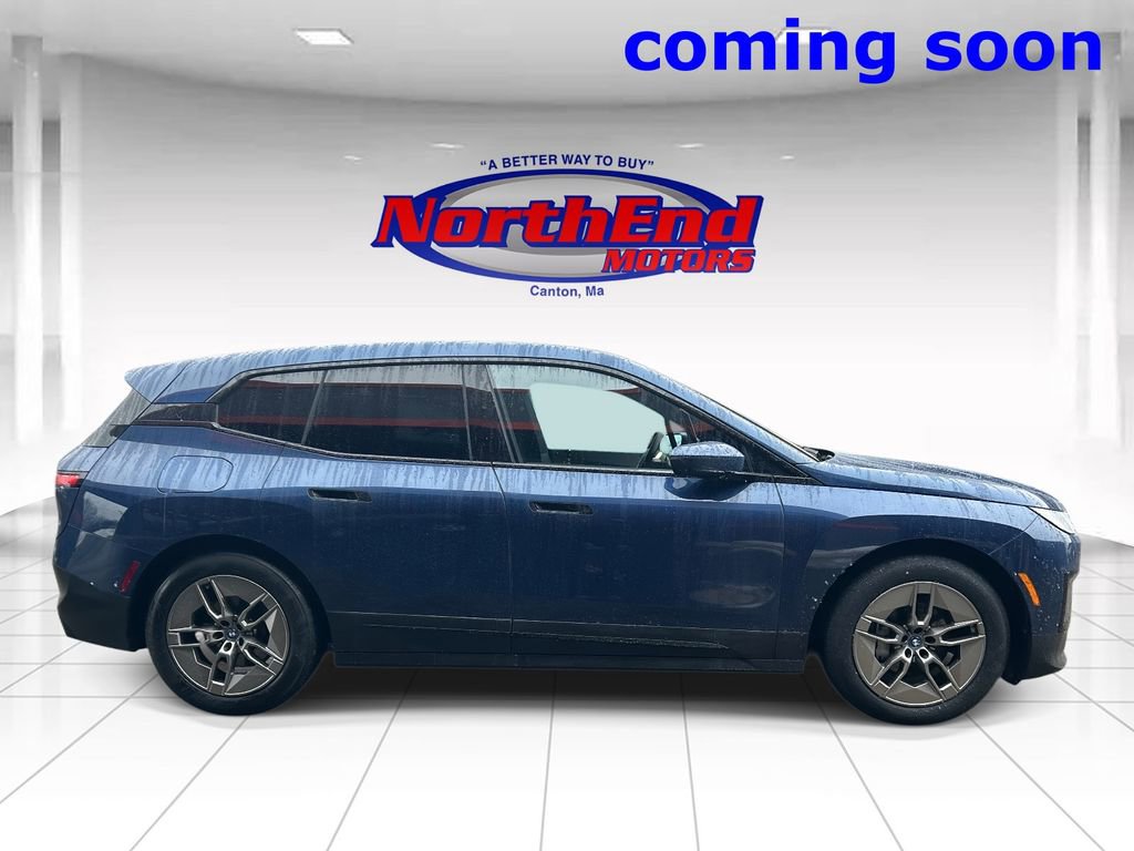 Used 2023 BMW iX xDrive50 w/ Ultimate Package 2 image 2