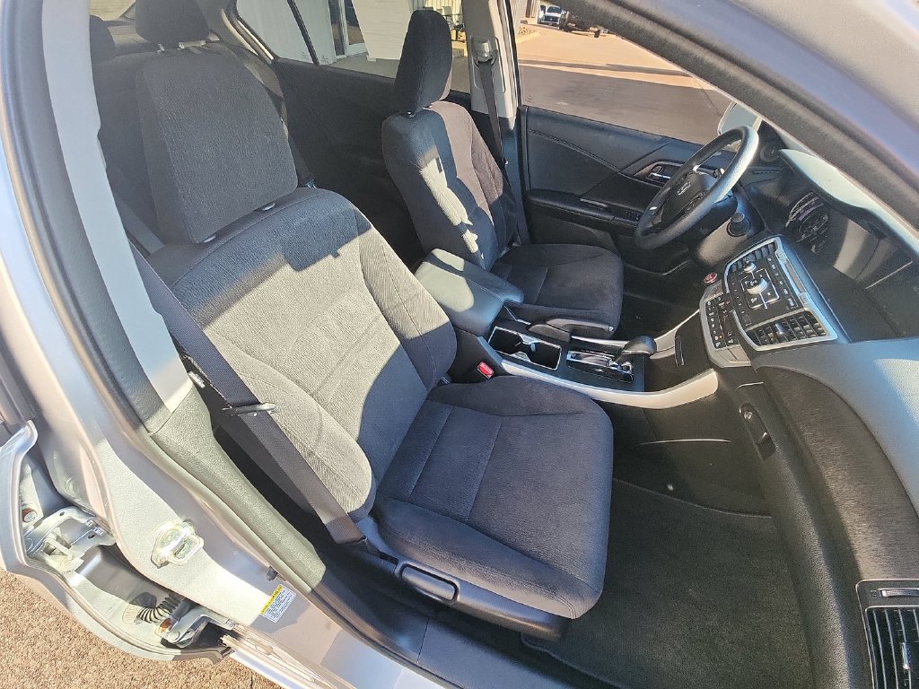 Used 2013 Honda Accord EX image 28