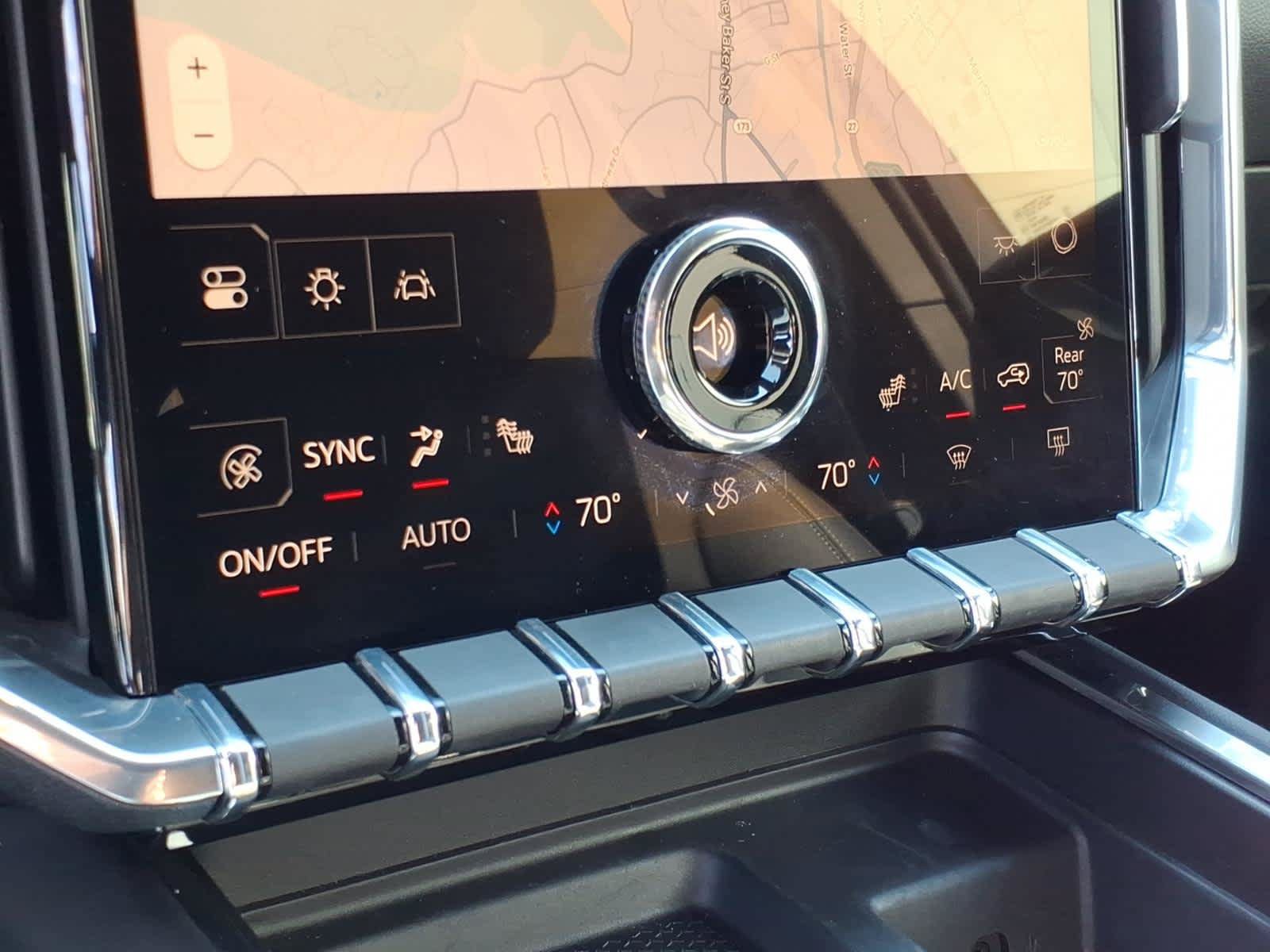 Certified 2025 GMC Acadia Elevation w/ Elevation Premium Package FWD image 9