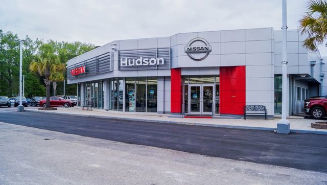 Used 2019 Nissan Kicks SR w/ SR Premium Package image 8