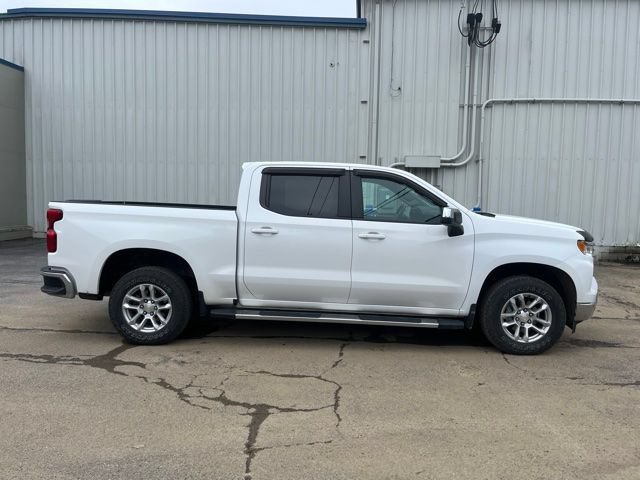 Used 2023 Chevrolet Silverado 1500 LT AWD/4WD image 4