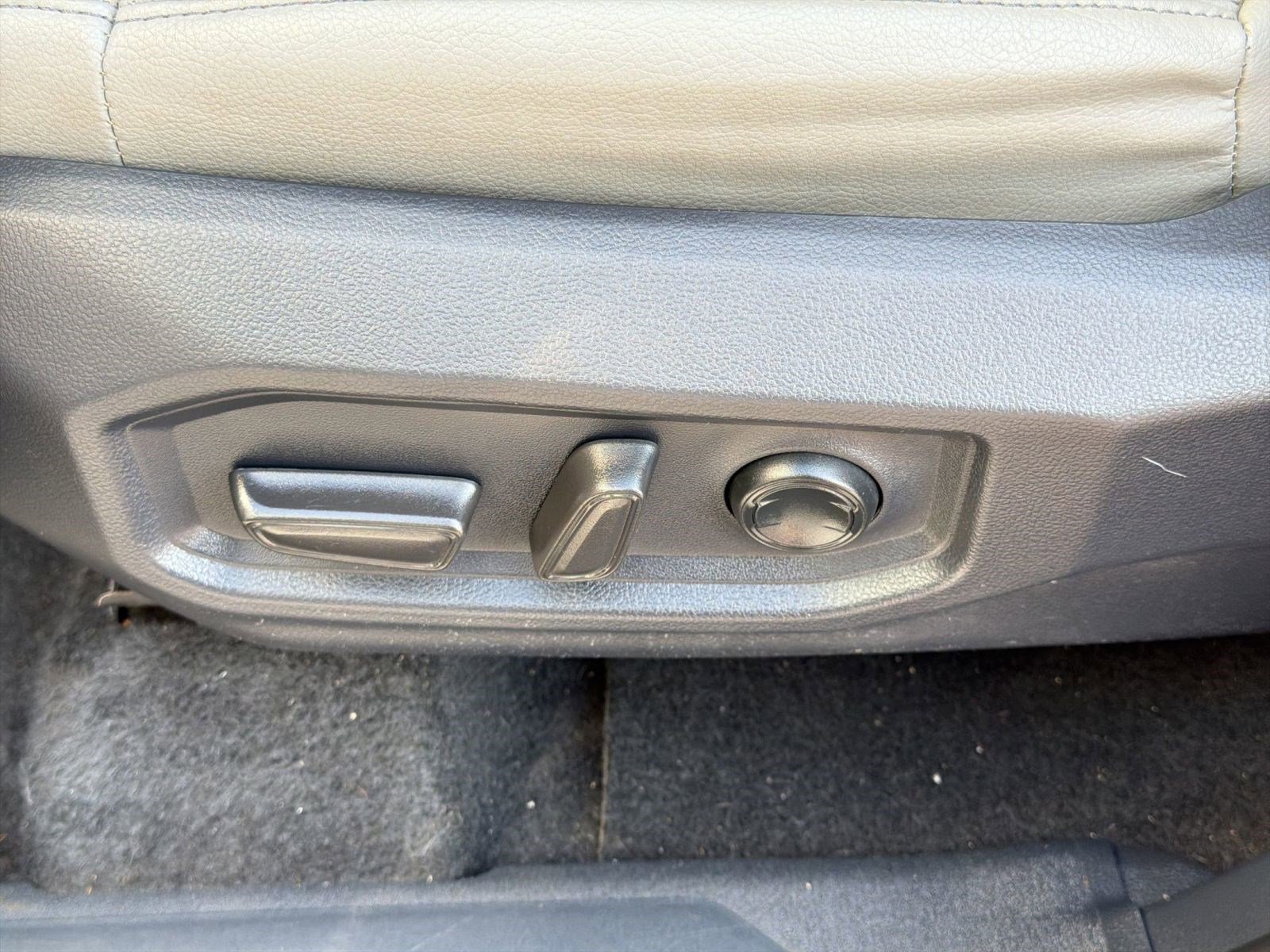 Used 2022 Toyota Tundra Limited RWD image 13