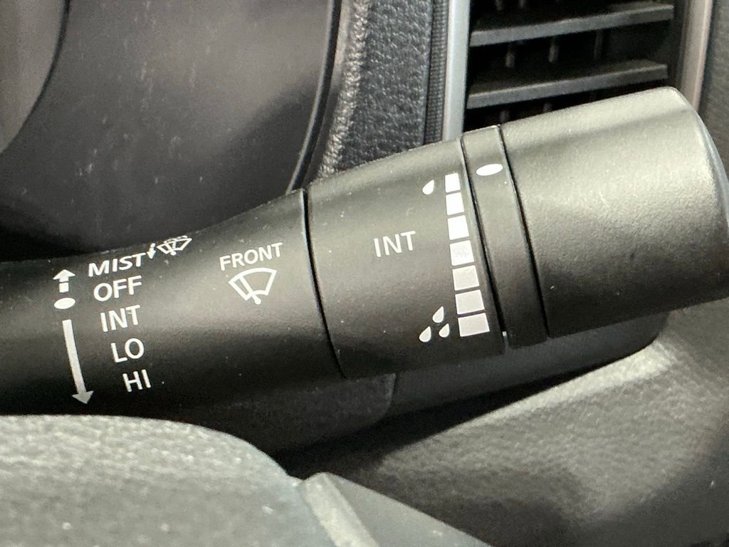 Used 2024 Nissan Frontier SL w/ Technology Package image 34
