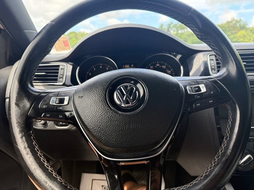 Used 2016 Volkswagen Jetta Sport FWD image 21
