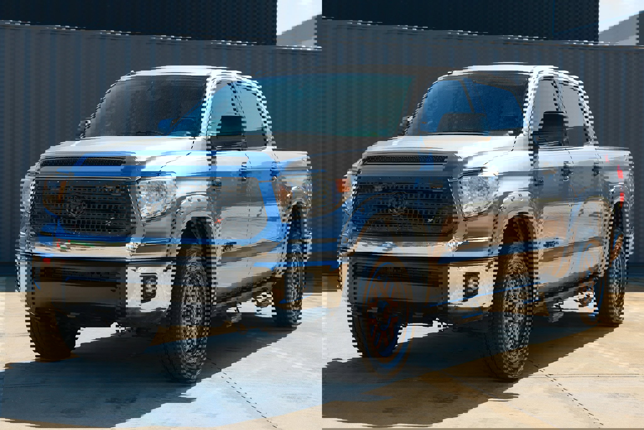 Used 2017 Toyota Tundra SR5 w/ SR5 Upgrade Package image 4