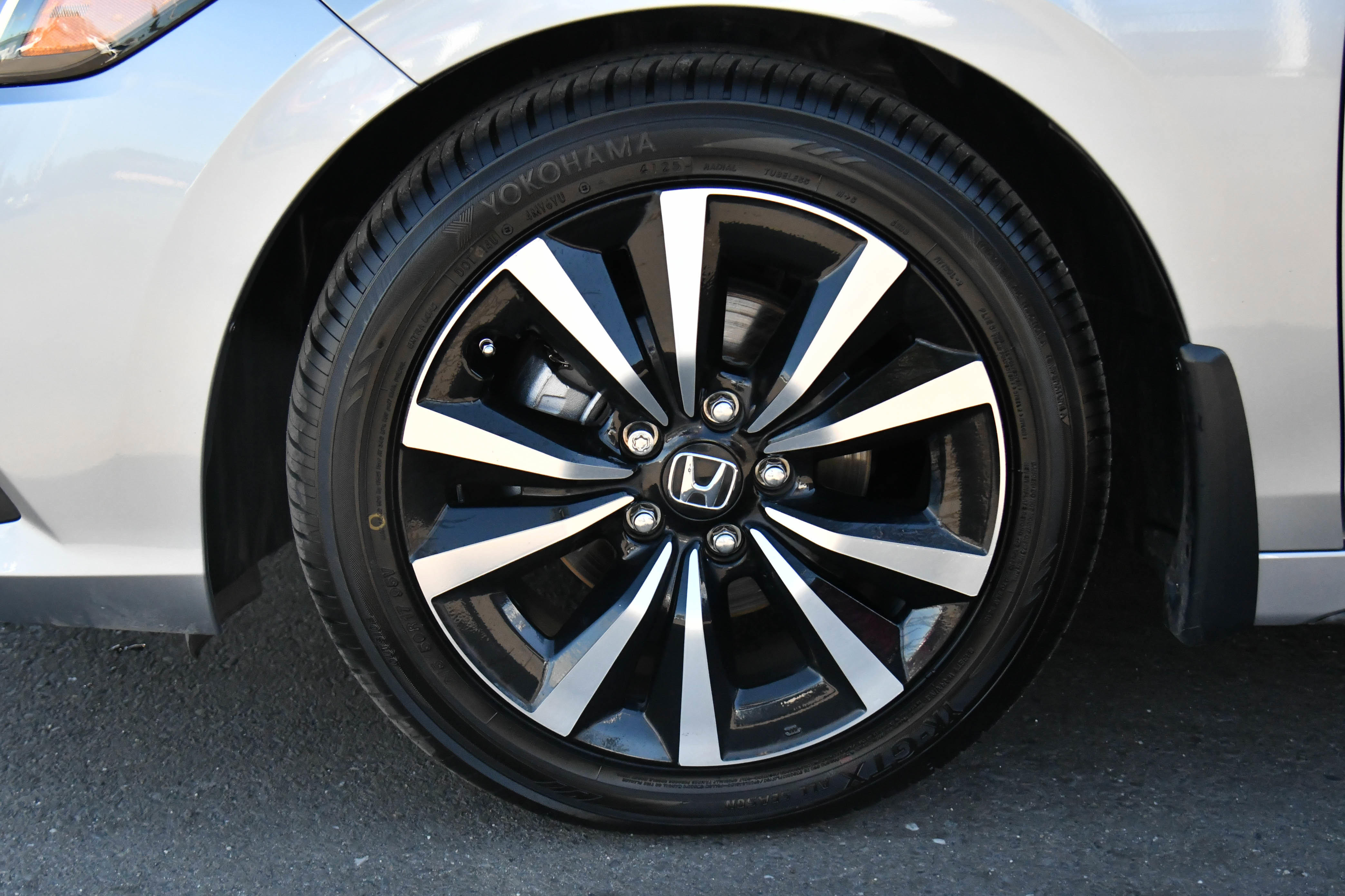 Used 2024 Honda Civic EX-L image 12