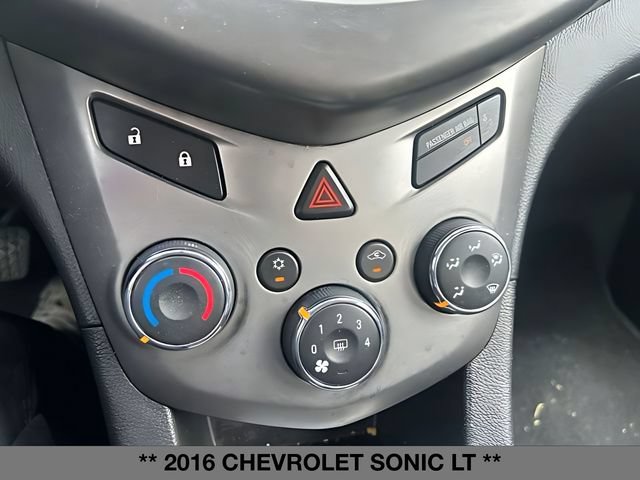 Used 2016 Chevrolet Sonic LT FWD image 31