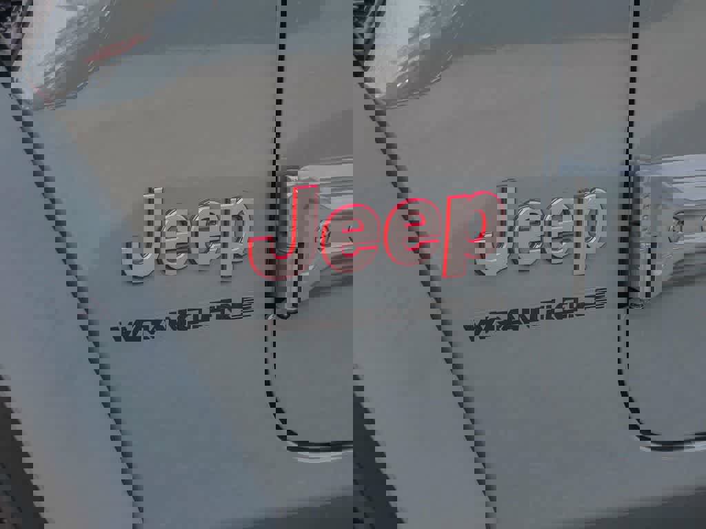 Certified 2025 Jeep Wrangler Unlimited Rubicon image 10