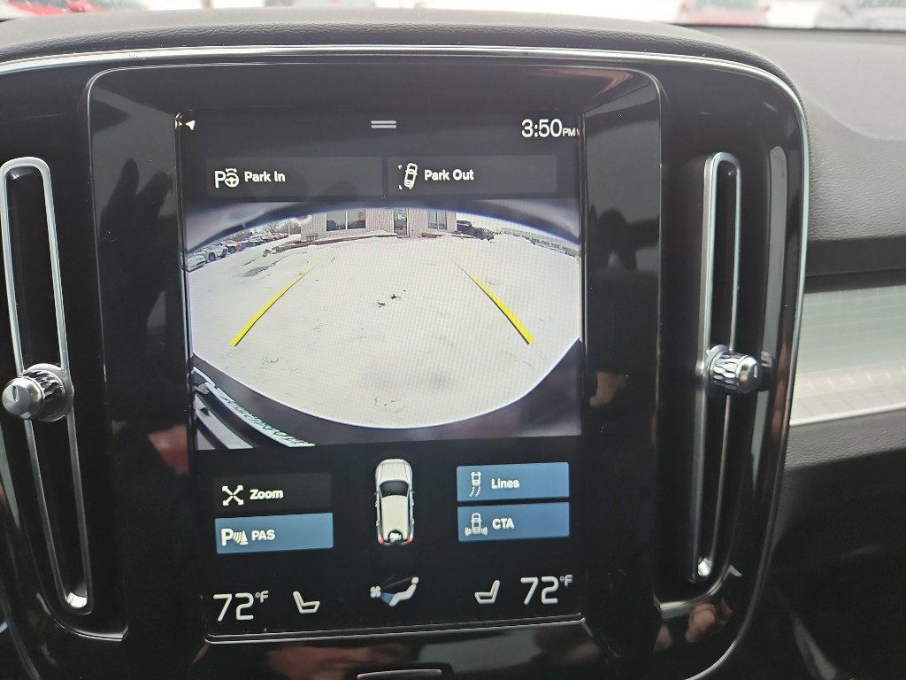 Used 2019 Volvo XC40 T5 Momentum image 22