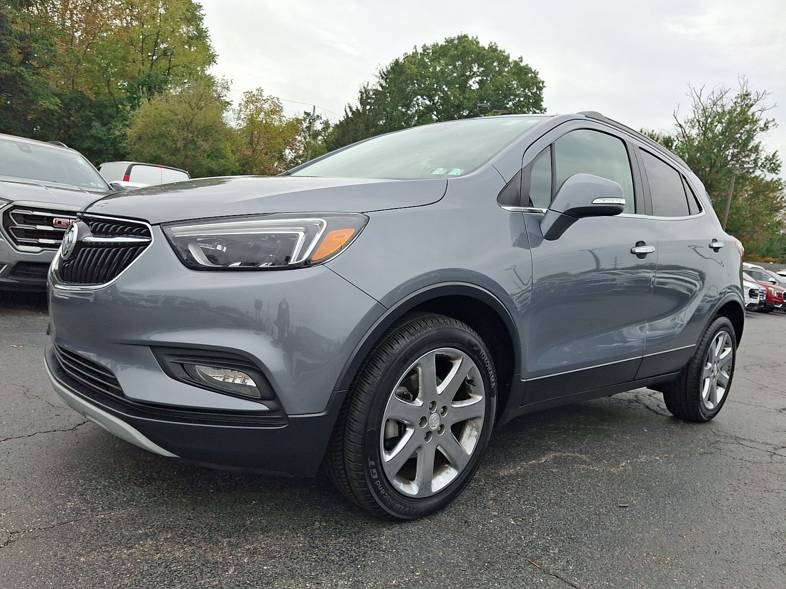 Used 2019 Buick Encore Essence AWD/4WD image 3
