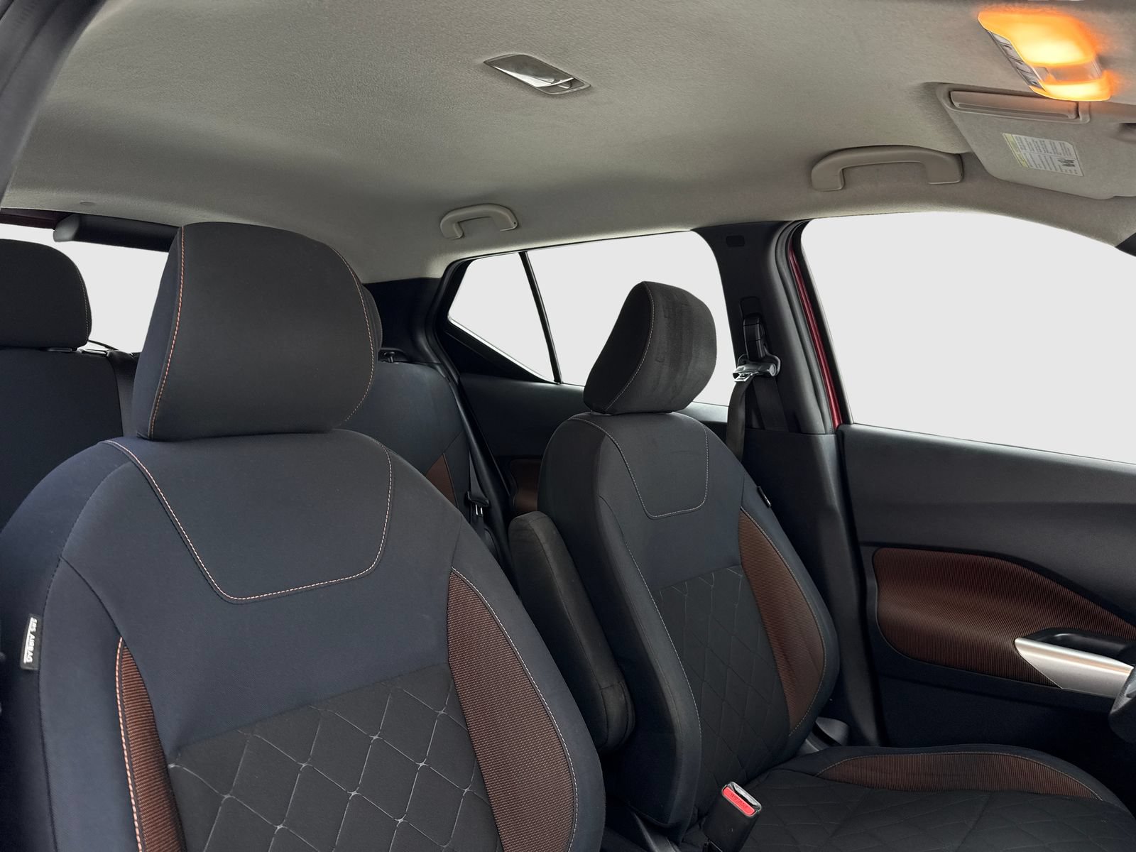 Used 2018 Nissan Kicks SR FWD image 38