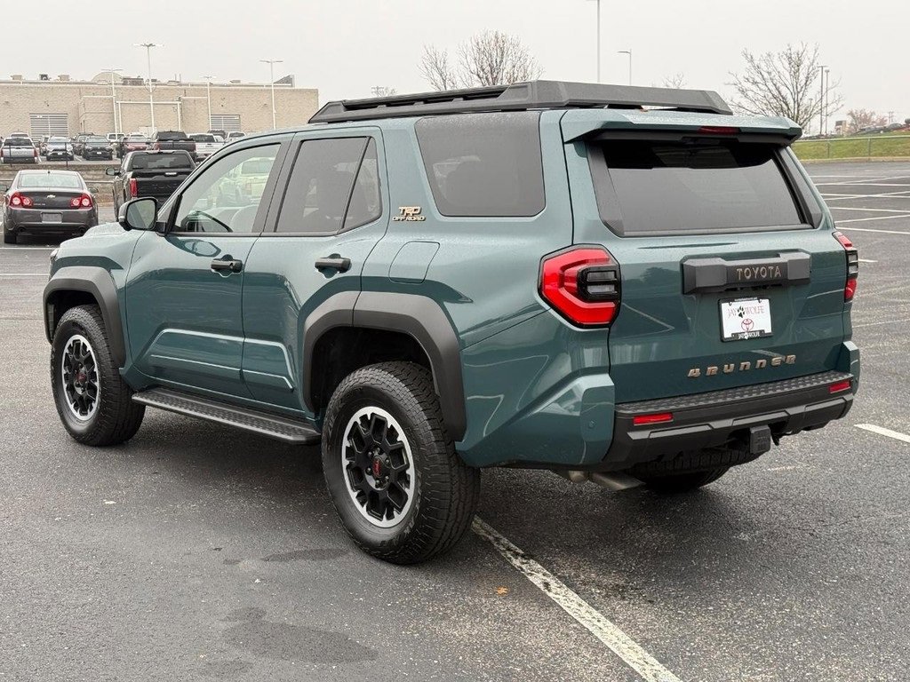 Used 2025 Toyota 4Runner TRD Off-Road Premium image 7