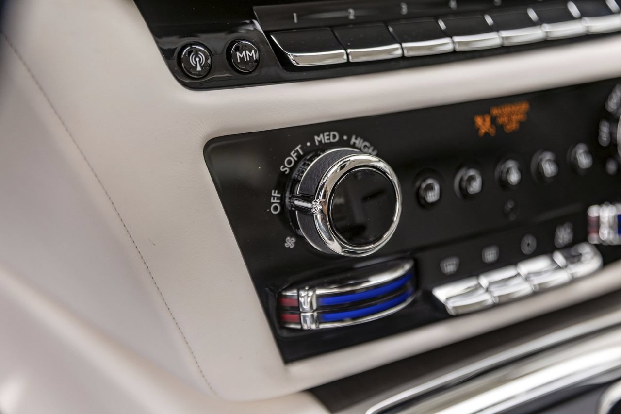 New 2026 Rolls-Royce Ghost AWD/4WD image 40