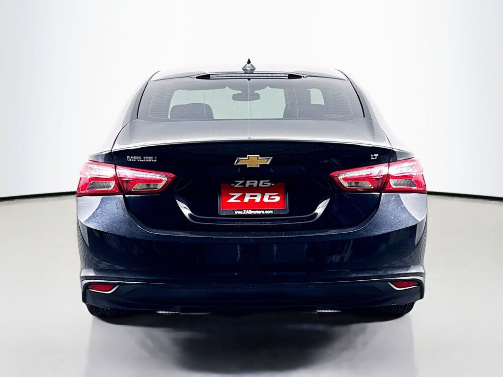 Used 2021 Chevrolet Malibu LT FWD image 4