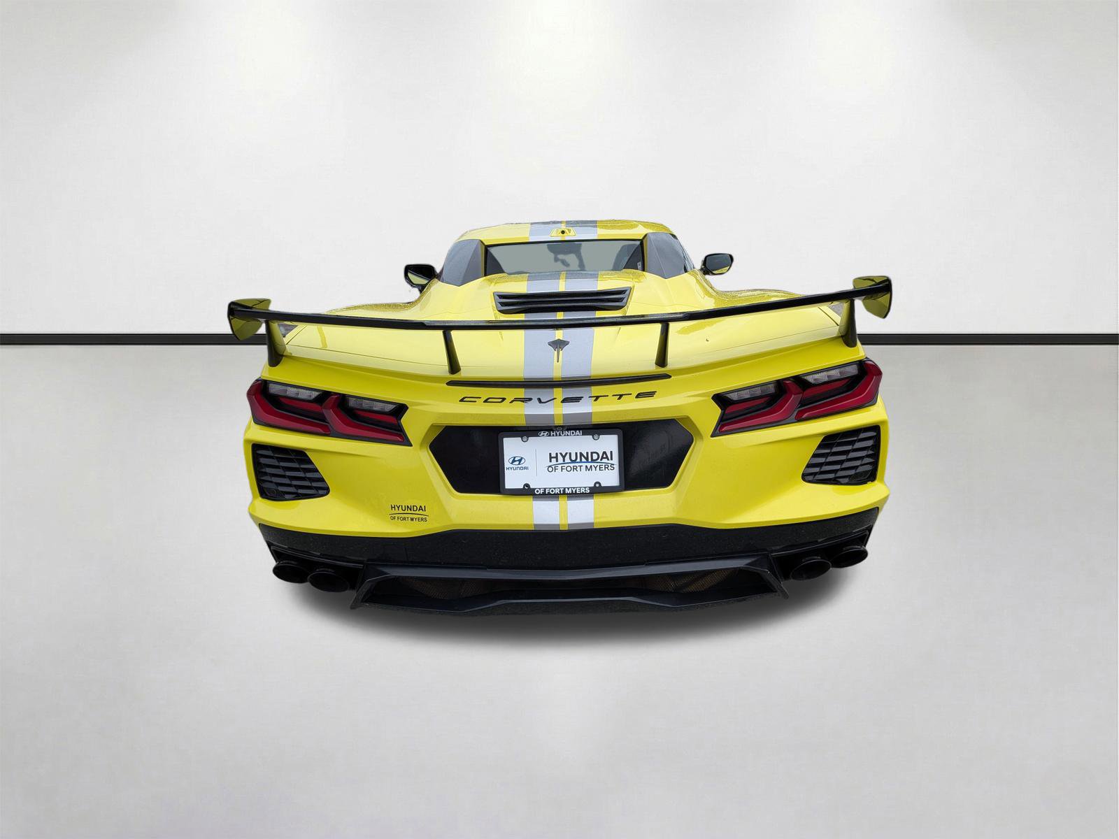 Used 2022 Chevrolet Corvette Stingray Premium Conv w/ Z51 Performance Package RWD image 5