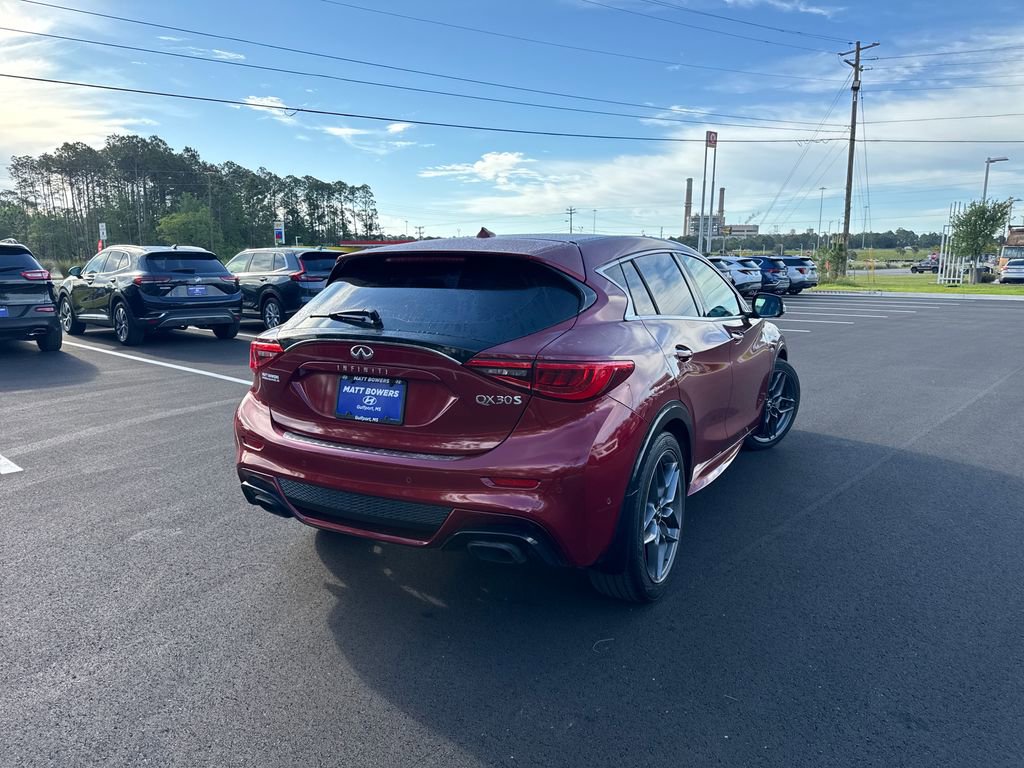 Used 2018 INFINITI QX30 Sport w/ Sport Leather Package image 5