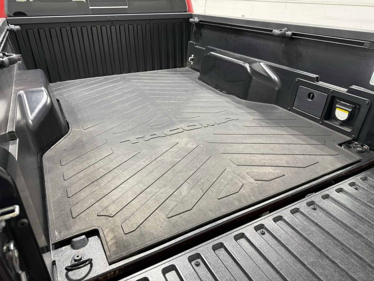 Used 2023 Toyota Tacoma TRD Sport image 19