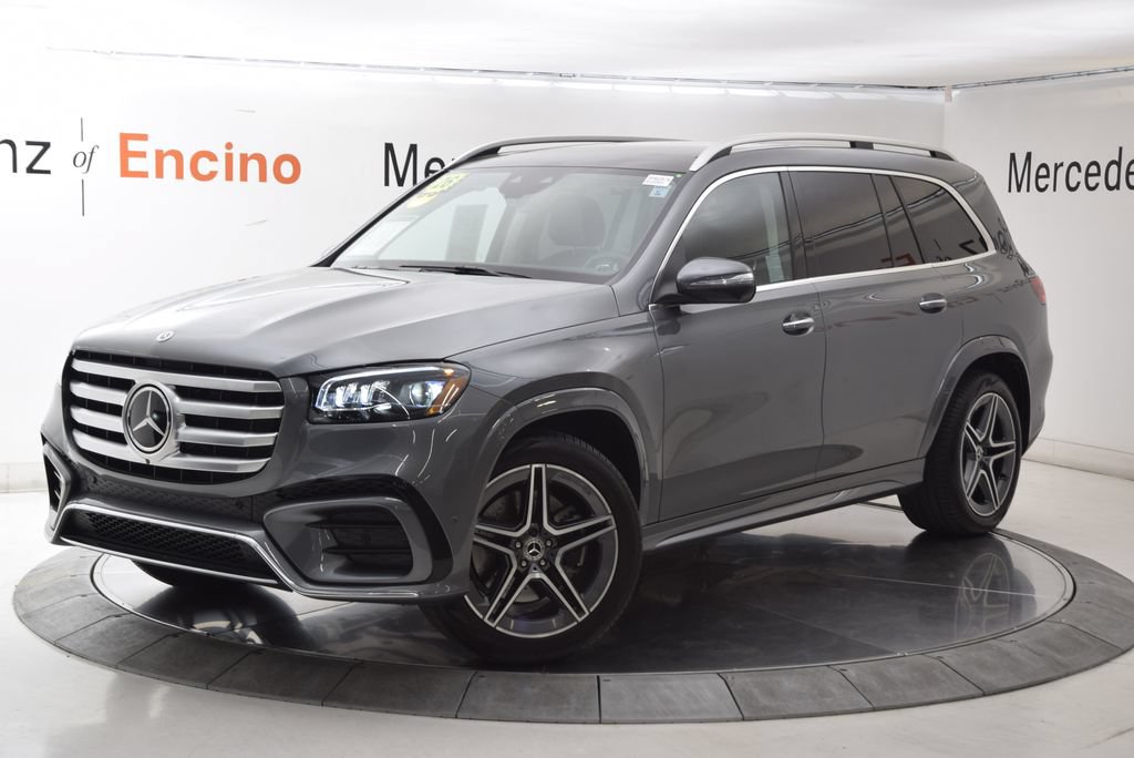 Used 2026 Mercedes-Benz GLS 450 4MATIC image 2
