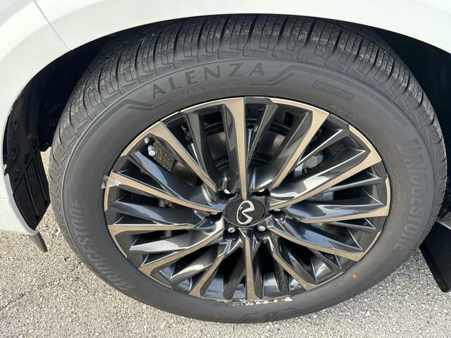 New 2026 INFINITI QX80 Autograph w/ Premium Cargo Package image 9