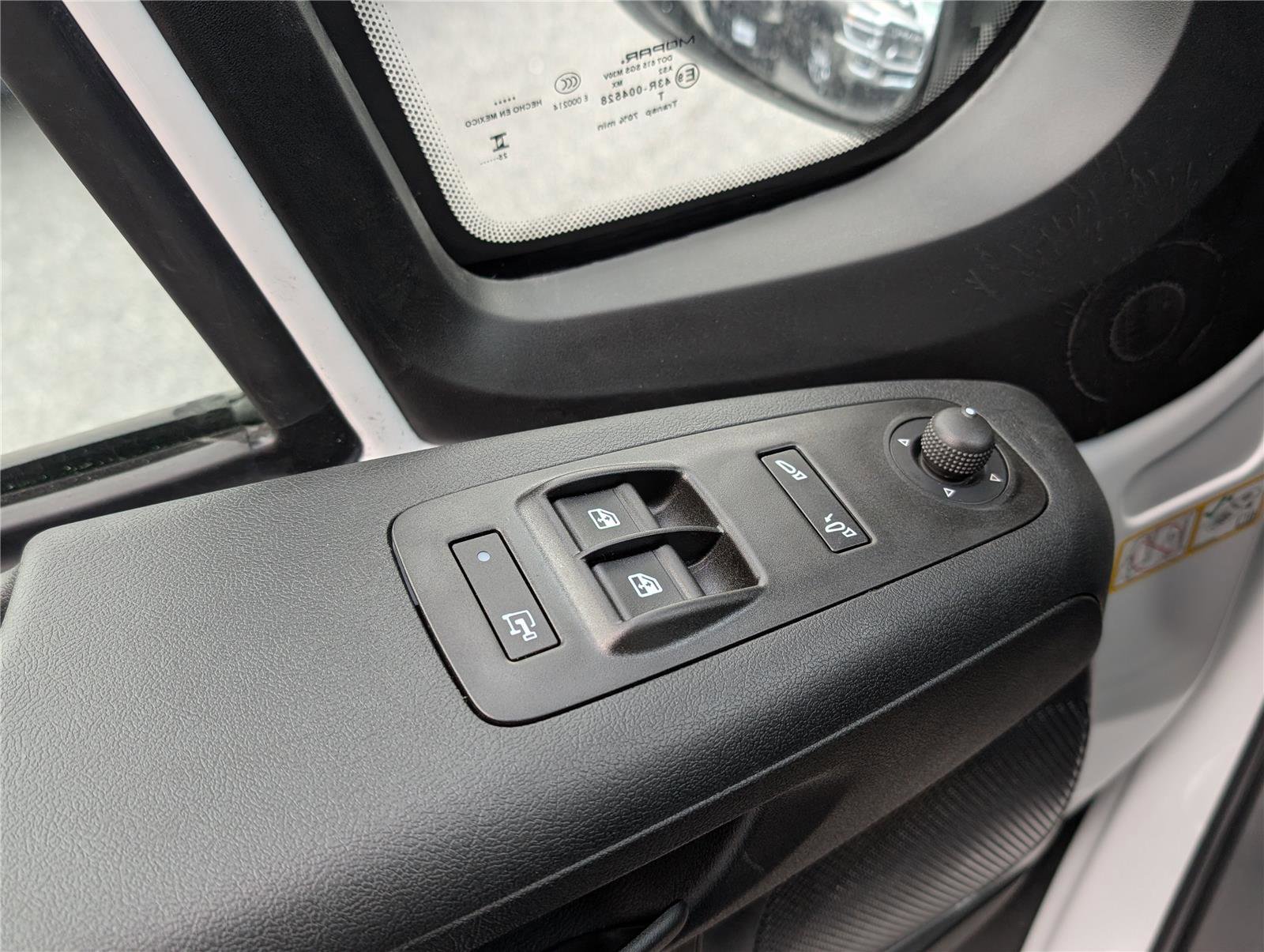 New 2026 RAM ProMaster 1500 w/ Premium Convenience Group image 14