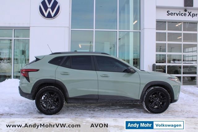 Used 2025 Chevrolet Trax ACTIV w/ Sunroof Package image 5