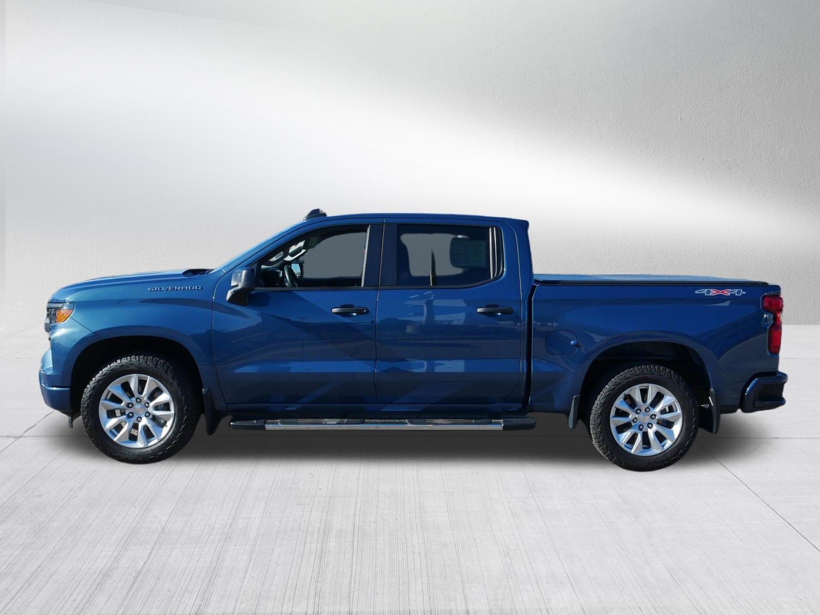 Used 2024 Chevrolet Silverado 1500 Custom image 4