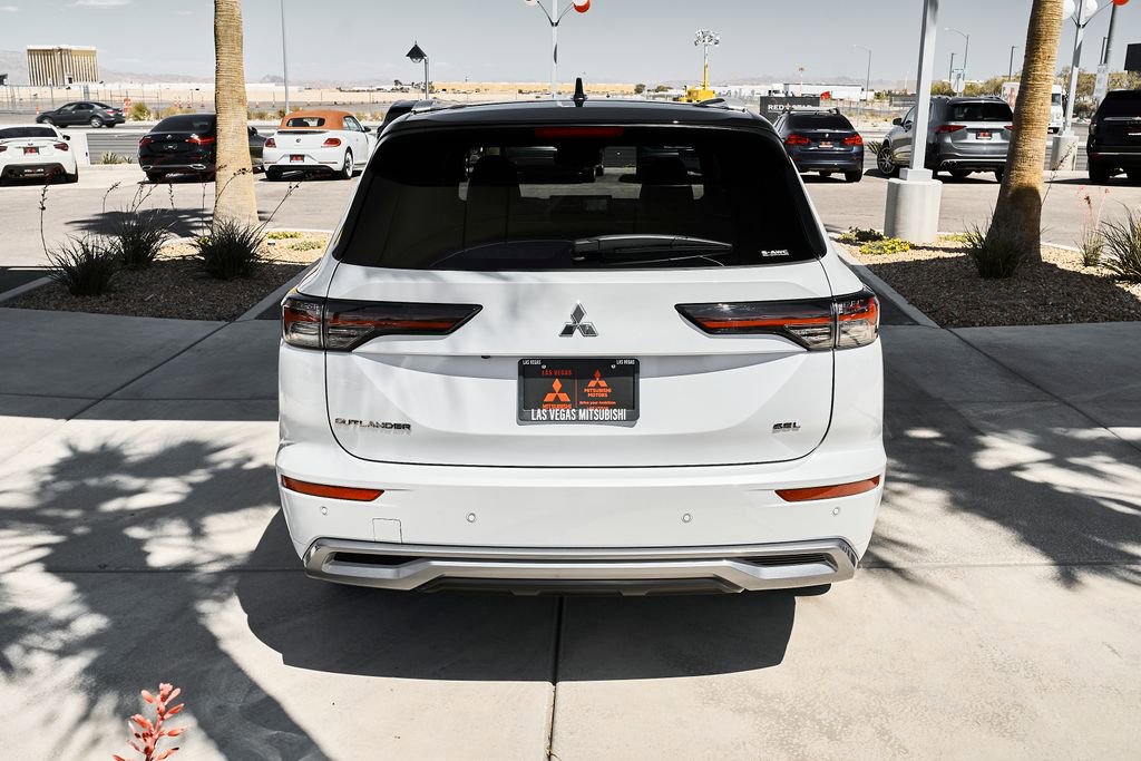 Used 2025 Mitsubishi Outlander SEL AWD/4WD image 9