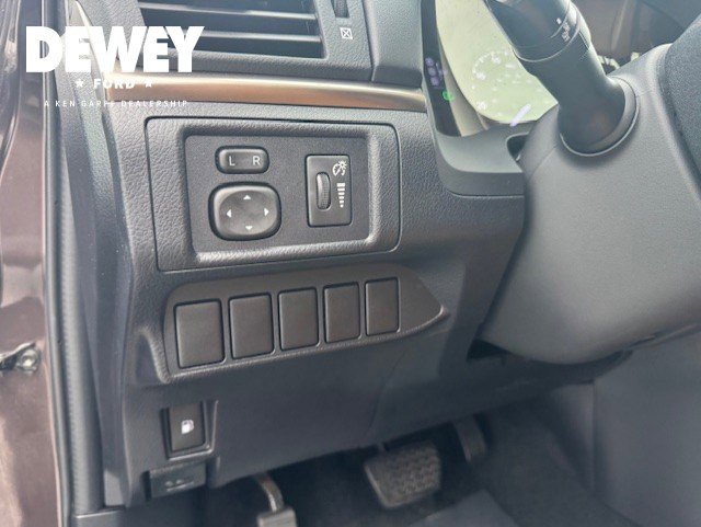 Used 2016 Lexus CT 200h w/ Navigation Package image 13