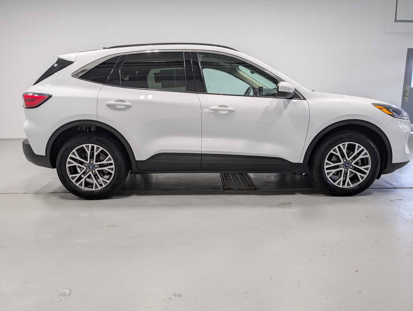 Used 2020 Ford Escape SEL AWD/4WD image 7