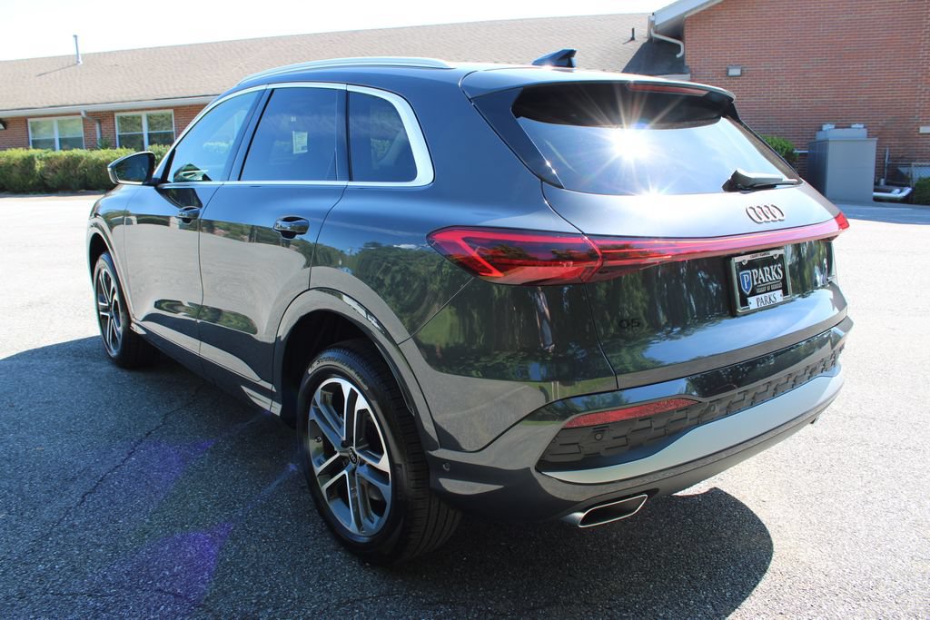 Used 2025 Audi Q5 Premium Plus w/ Premium Plus AWD/4WD image 7