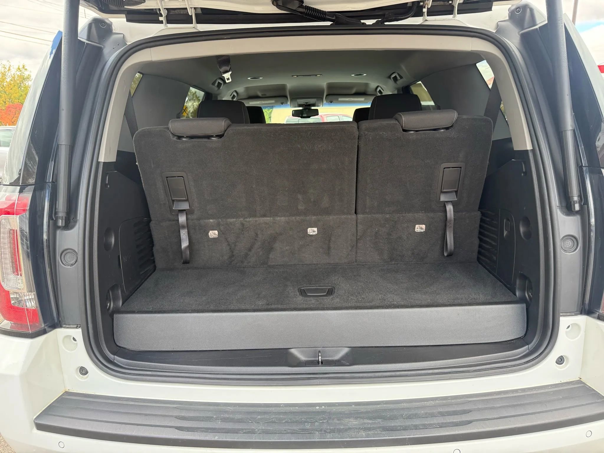 Used 2019 GMC Yukon SLE w/ SLE Value Package image 29