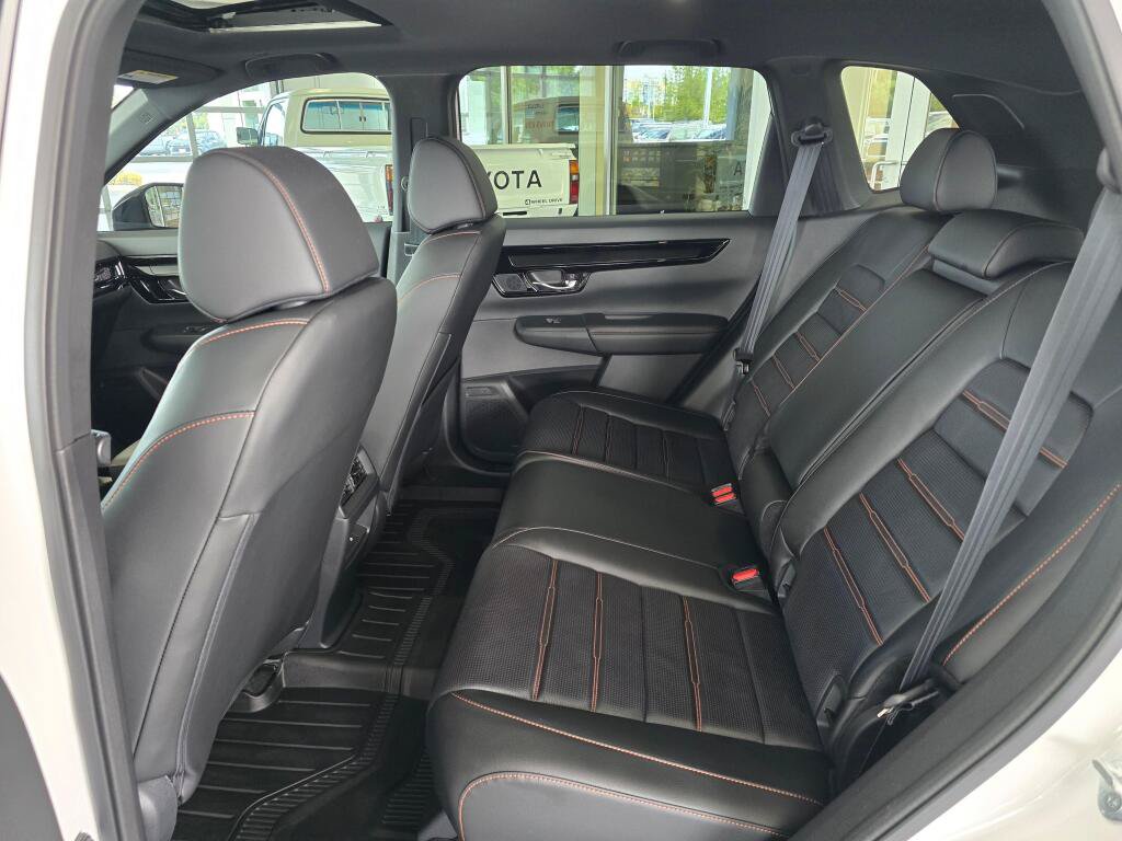 Used 2026 Honda CR-V Sport Touring image 38